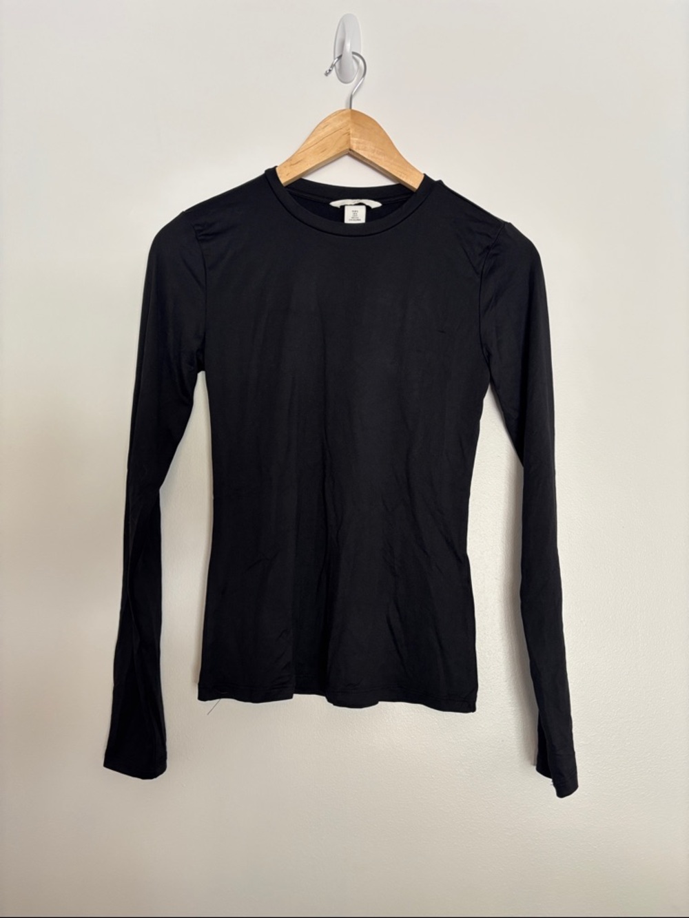 H&M Black Long Sleeve Crewneck Top